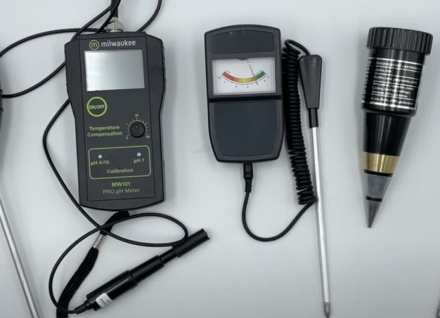 Как проверить кислотность почвы и изменить её